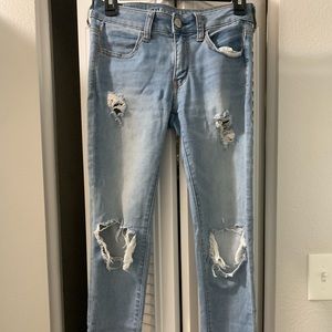 Ripped skinny jeans